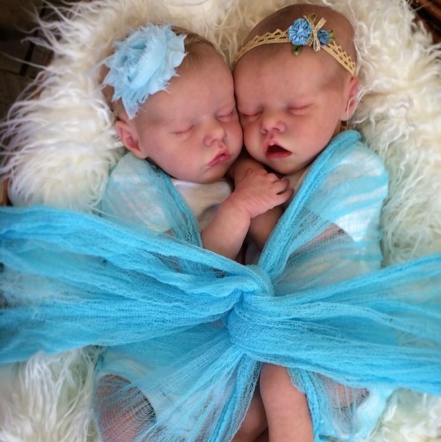 17 ” Real Lifelike Twins Sister Amy and May Reborn Baby Doll Girl